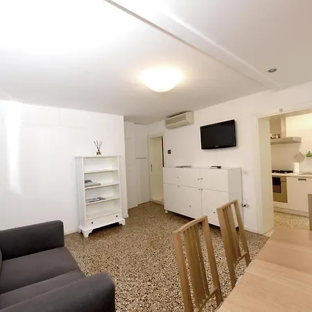 Lejlighed True 2 Bedrooms In The Heart Of Castello *